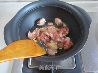 鸡肉口蘑豆腐的做法步骤:3