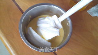 红丝绒戚风蛋糕的做法步骤:6