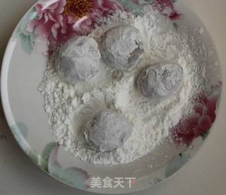 【荷美尔18般美味，“宴”惊四座】蚝汁培根香芋球的做法步骤：12