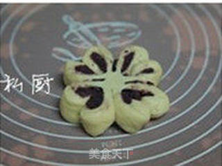 四叶草紫薯面包的做法步骤:4