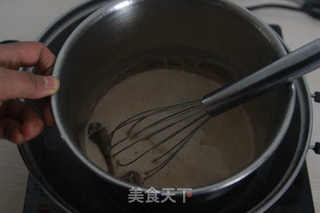 【番茄配方】树根蛋糕——给新年加点甜蜜味道的做法步骤:12