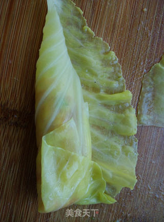 马蹄包菜卷的做法步骤：5