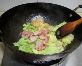 【荷美尔18般美味,“宴”惊四座】鲍汁培根炒圆白菜的做法步骤:7