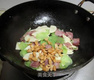 【荷美尔18般美味,“宴”惊四座】培根炒双笋的做法步骤:8