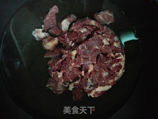 土豆煲牛腩的做法步骤:3