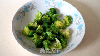 【荷美尔18般美味,“宴”惊四座】富贵花开--台式香肠的做法步骤:2