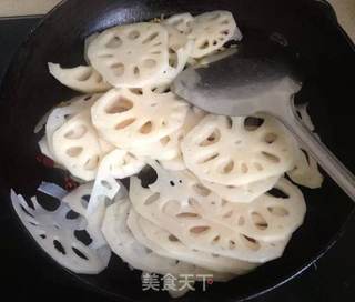 糖醋藕片的做法步骤:6