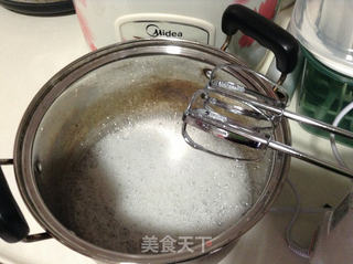 生日蛋糕-----------手指饼樱桃蛋糕的做法步骤:4