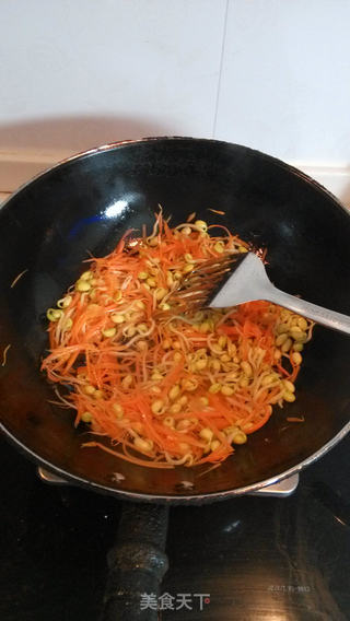 烫面蒸饼和素炒合菜的做法步骤:9