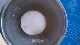 烫面蒸饼和素炒合菜的做法步骤:3