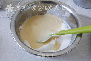 瑞士卷水果奶油蛋糕卷的做法步骤:5