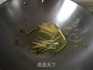 家常黄骨鱼焖豆腐的做法步骤：6