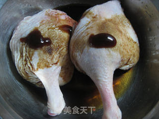 烤蜜汁鸭腿的做法步骤:2