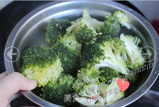 简单美味的减肥菜——蒜蓉西兰花的做法步骤:4