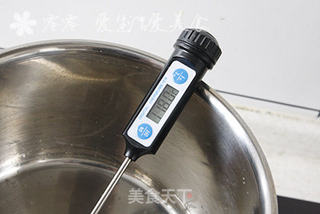 玫瑰花纸杯蛋糕的做法步骤:9