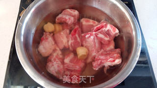 白果炖排骨——滋阴润燥、养肺补胃的做法步骤:8