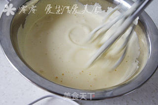 玫瑰花纸杯蛋糕的做法步骤:2