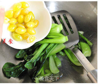 孔雀开屏吉祥菜——白果烩油菜的做法步骤:4