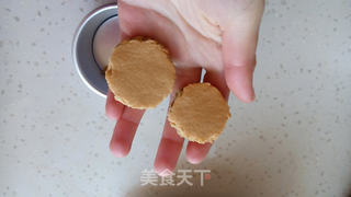 凌寒独放,幽香迷人——梅香草莓慕斯的做法步骤:18