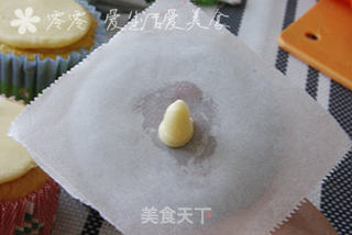 玫瑰花纸杯蛋糕的做法步骤:14