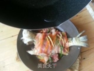 【荷美尔18般美味,“宴”惊四座】培根蒸鲈鱼的做法步骤:9