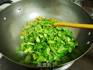 【荷美尔18般美味，“宴”惊四座】香肠菜饭的做法步骤：4