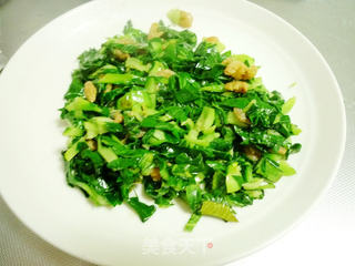 【荷美尔18般美味，“宴”惊四座】香肠菜饭的做法步骤：6
