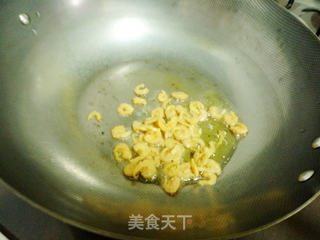【荷美尔18般美味，“宴”惊四座】香肠菜饭的做法步骤：3