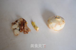 五花肉烧慈姑---附让肉变香嫩爽口的小窍门的做法步骤:3