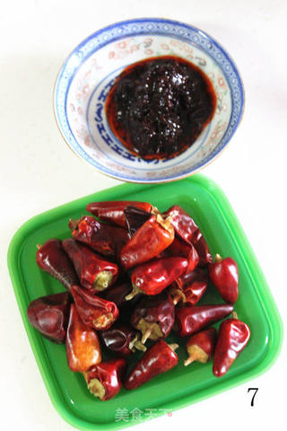 【荷美尔18般美味，“宴”惊四座】红红火火——脆皮肠炒年糕的做法步骤：7