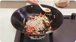 家常鱼香肉丝的做法步骤:10