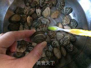 爆炒花蛤的做法步骤:2