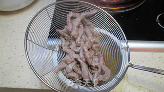 黑椒牛肉的做法步骤:2