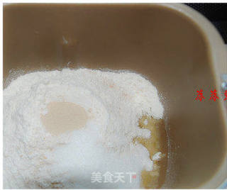 带来重重惊喜的【焦糖苹果面包】的做法步骤:4