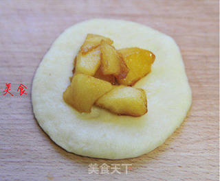 带来重重惊喜的【焦糖苹果面包】的做法步骤:5
