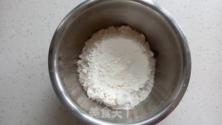花式馒头——草莓玫瑰馒头的做法步骤：3