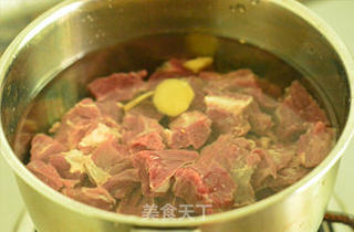 土豆炖牛肉的做法步骤:5
