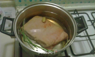 脆皮烧肉的做法步骤:2