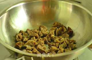土豆炖牛肉的做法步骤:7