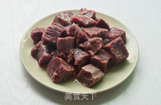 萝卜炖牛腩的做法步骤:3