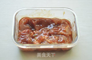 蜜汁烤叉烧的做法步骤:5