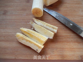 香蕉芝士春卷的做法步骤:2