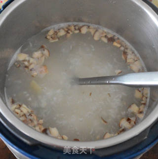 香菇肉末粥的做法步骤:5