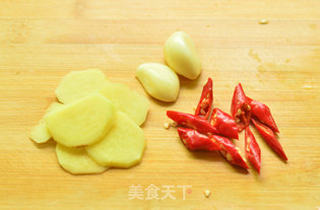 土豆炖牛肉的做法步骤:3