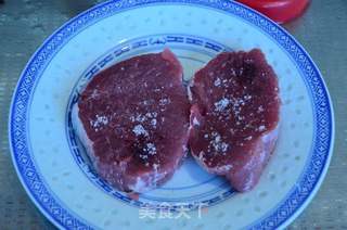 黑椒牛排的做法步骤:2