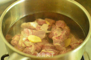 茄酱烧排骨的做法步骤:4