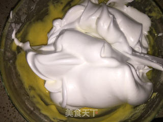 草莓卷奶酪慕斯蛋糕的做法步骤:6