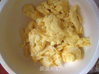 菌菇最美味---金针菇炒蛋的做法步骤:4