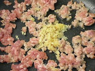 甜椒炒酸菜 ♥肉末下饭菜 7的做法步骤:3