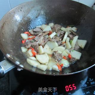 土豆烧卤肉----美味家常菜的做法步骤：9